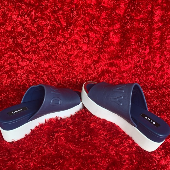 Add this Super Comfortable Platform to your Summer Collection:) - Picture 2 of 5